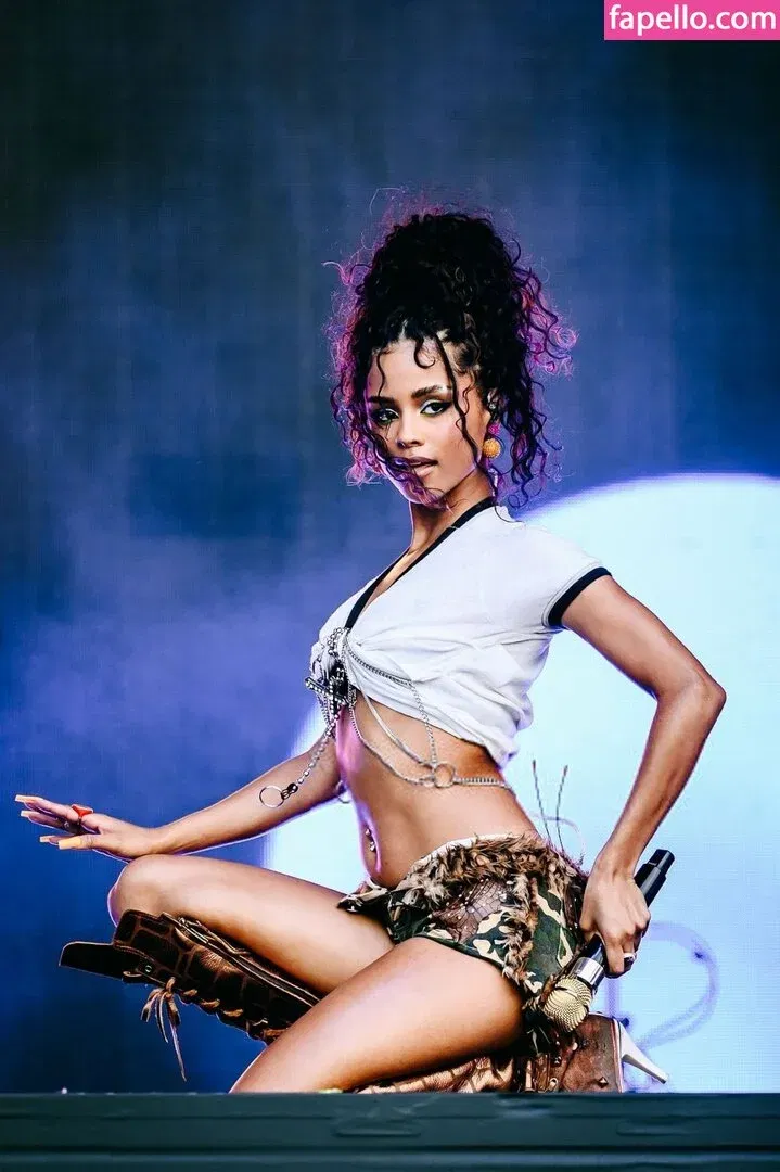 Tyla Onlyfans Photo Gallery 