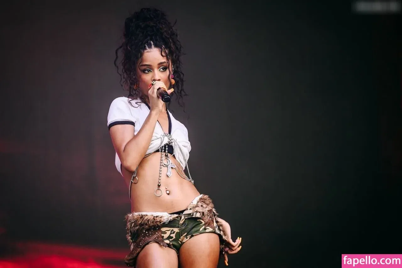 Tyla Onlyfans Photo Gallery 