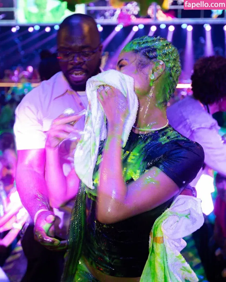 Tyla Onlyfans Photo Gallery 