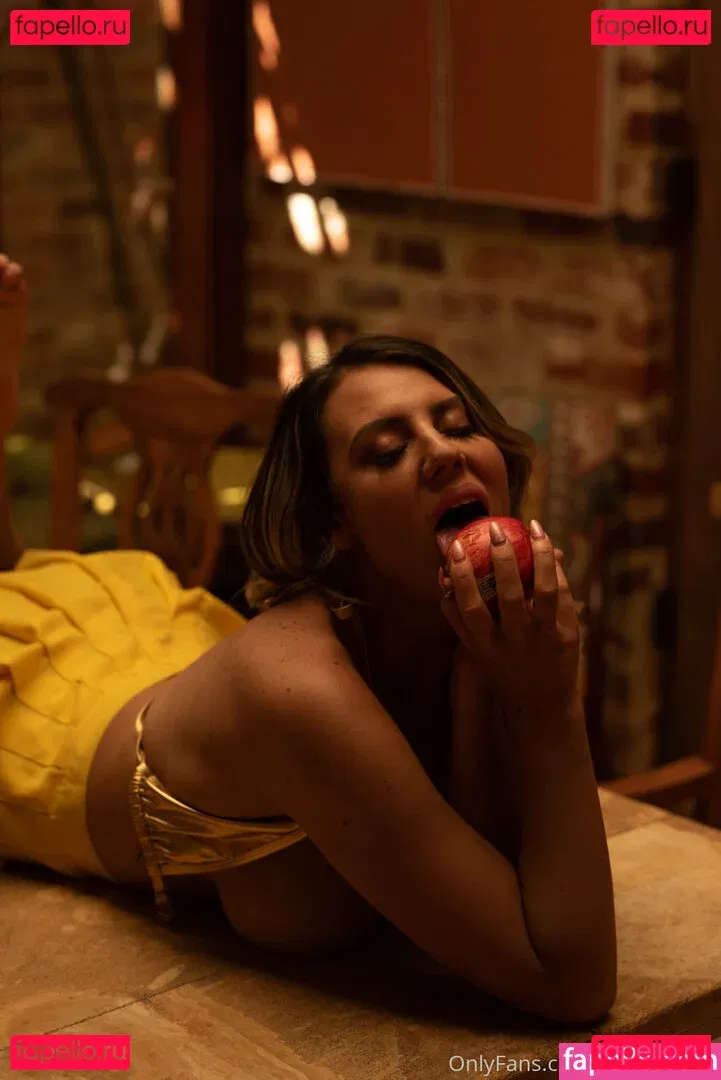 Graceevelyn_ Onlyfans Photo Gallery 