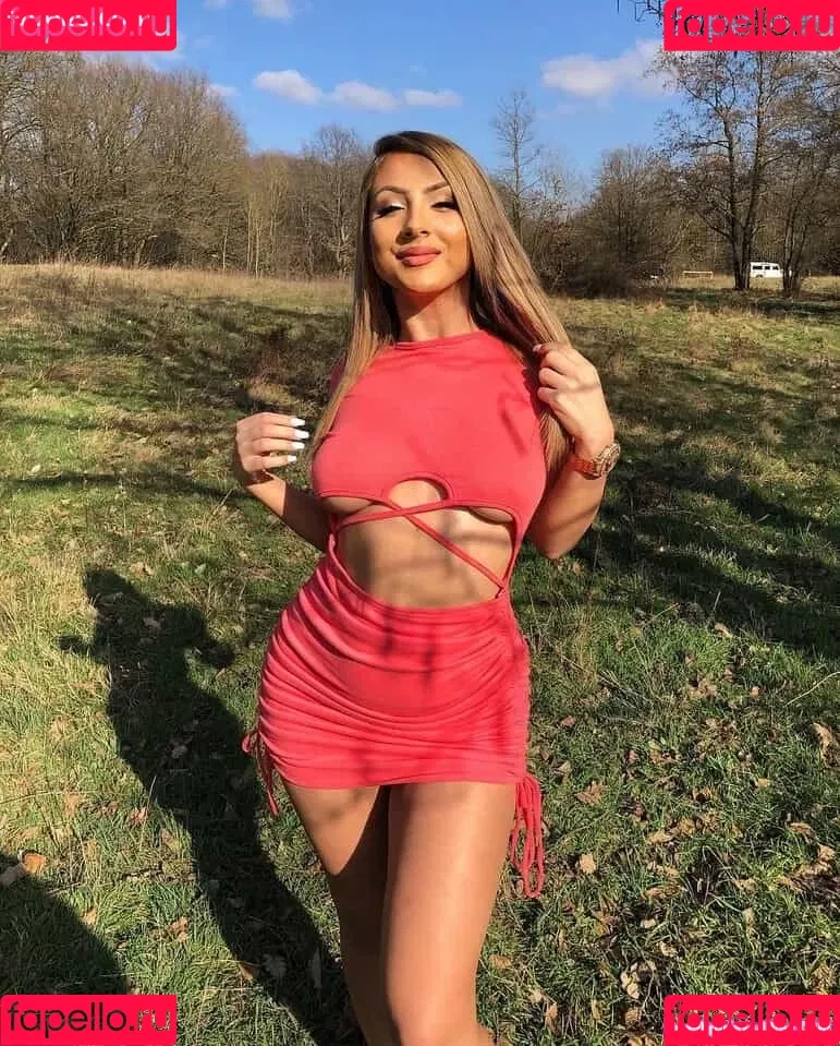 Vasilka Stoyanova Onlyfans Photo Gallery 