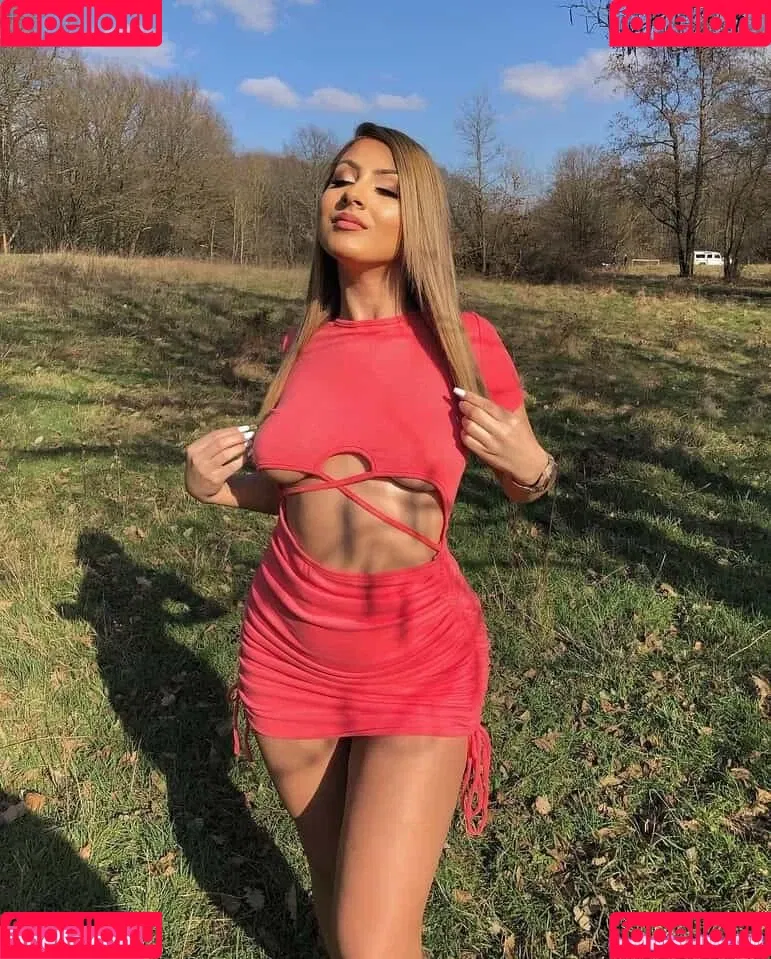 Vasilka Stoyanova Onlyfans Photo Gallery 