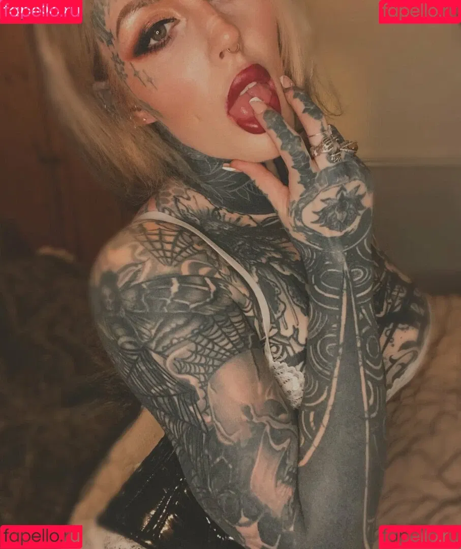 SophieWilde Onlyfans Photo Gallery 