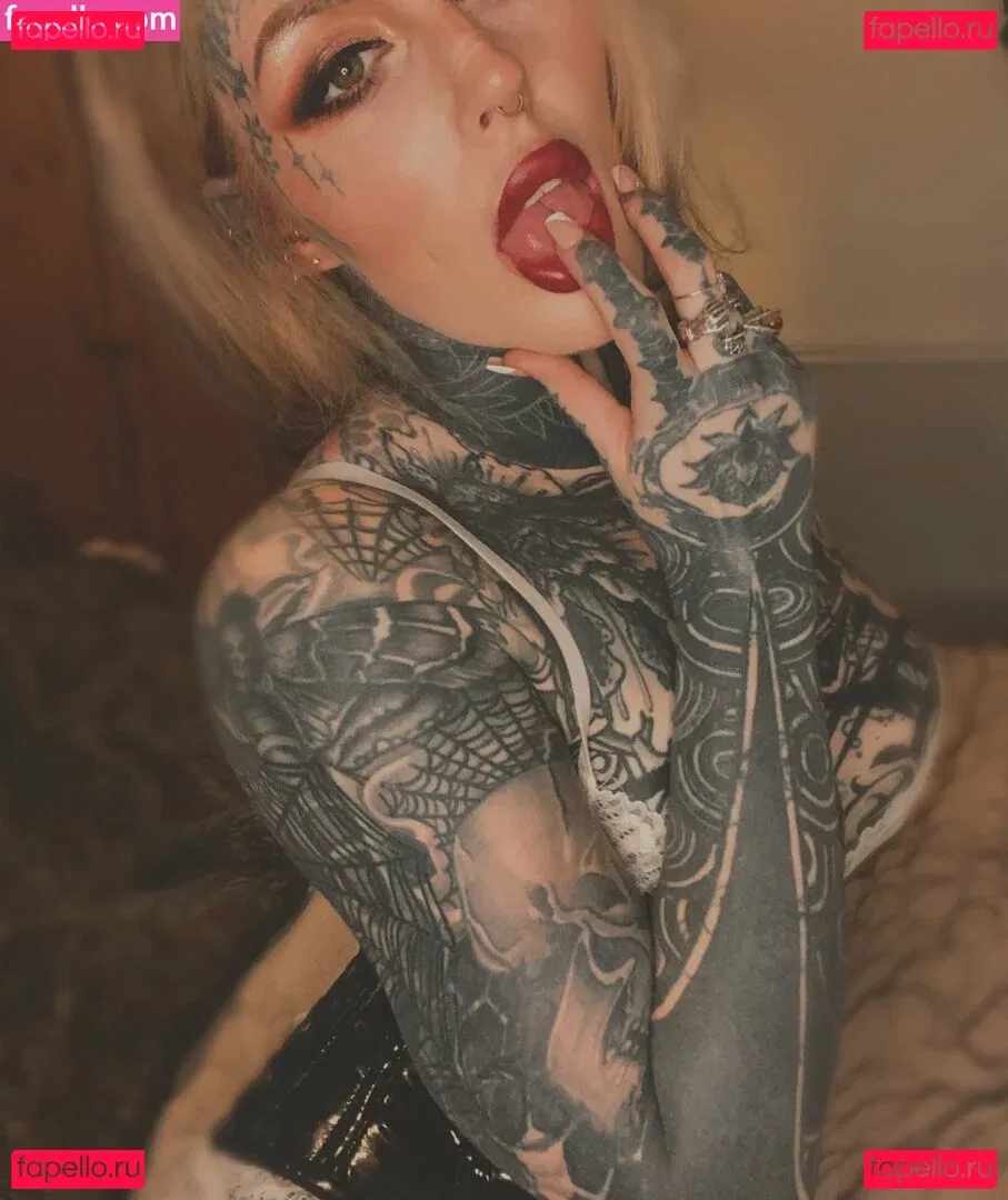 SophieWilde Onlyfans Photo Gallery 