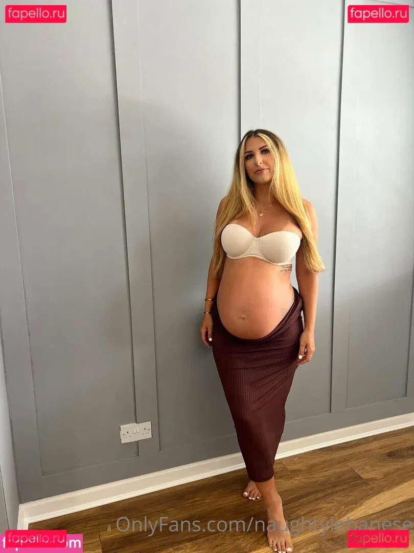 naughtylebanese Onlyfans Photo Gallery 