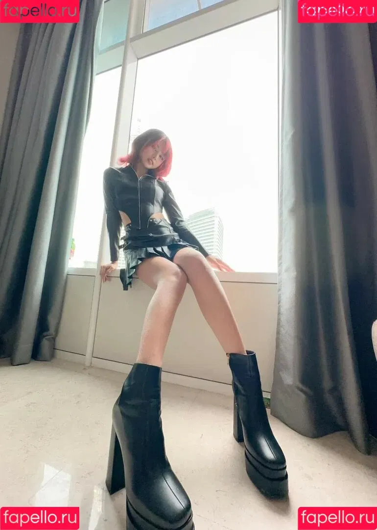 Charechii Onlyfans Photo Gallery 