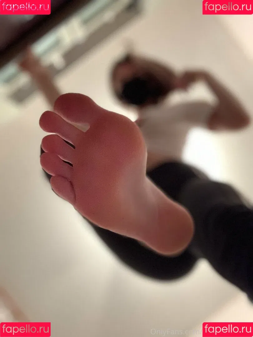 kylie.little.toes Onlyfans Photo Gallery 