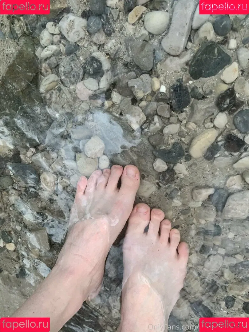 kylie.little.toes Onlyfans Photo Gallery 