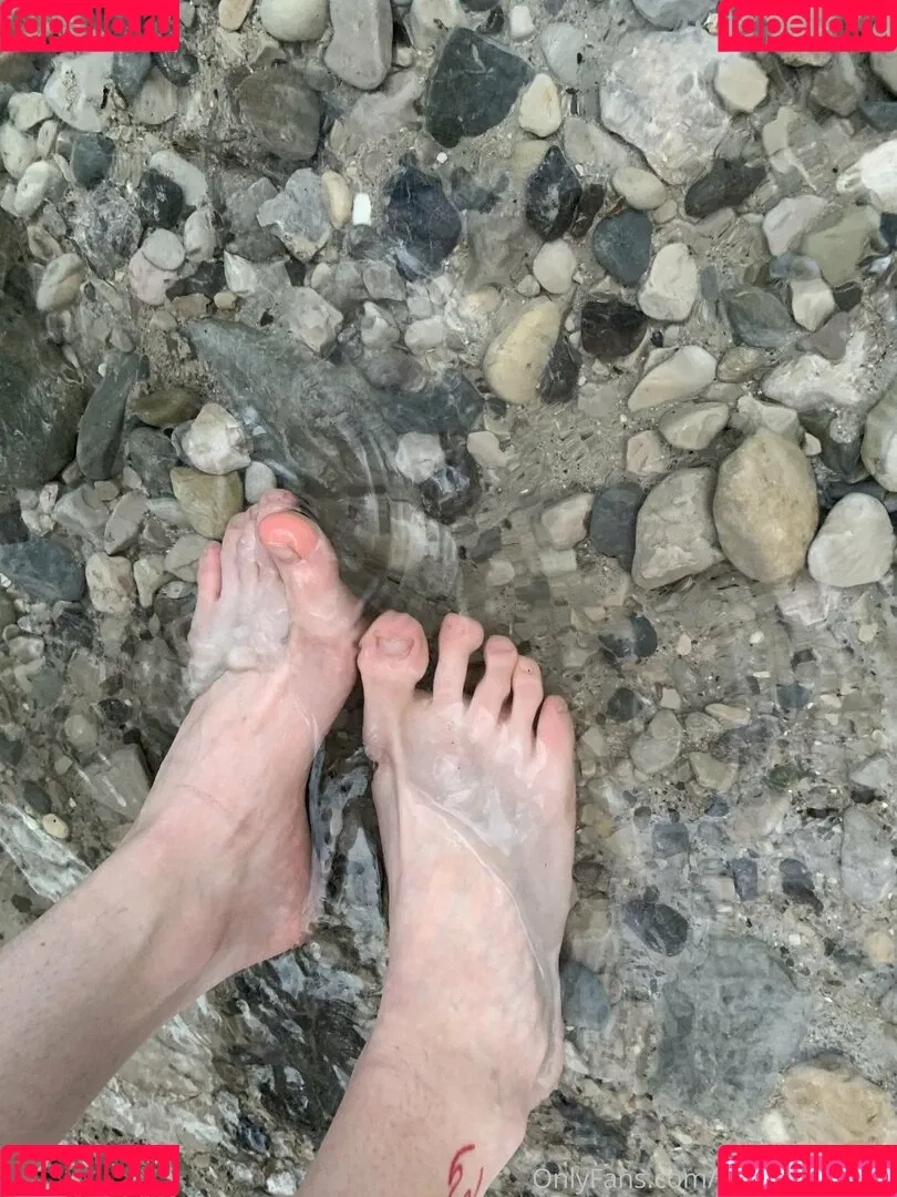 kylie.little.toes Onlyfans Photo Gallery 