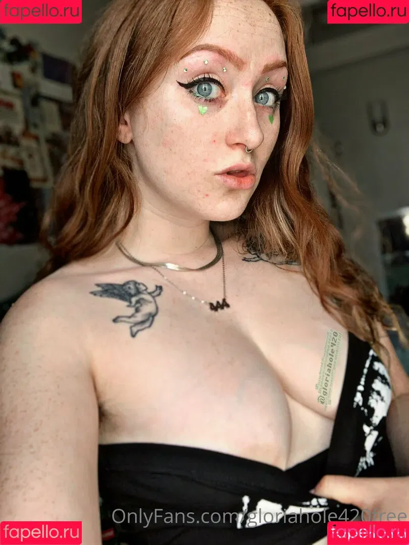 gloriahole420free Onlyfans Photo Gallery 