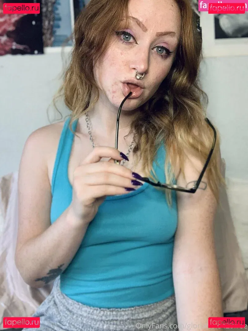 gloriahole420free Onlyfans Photo Gallery 