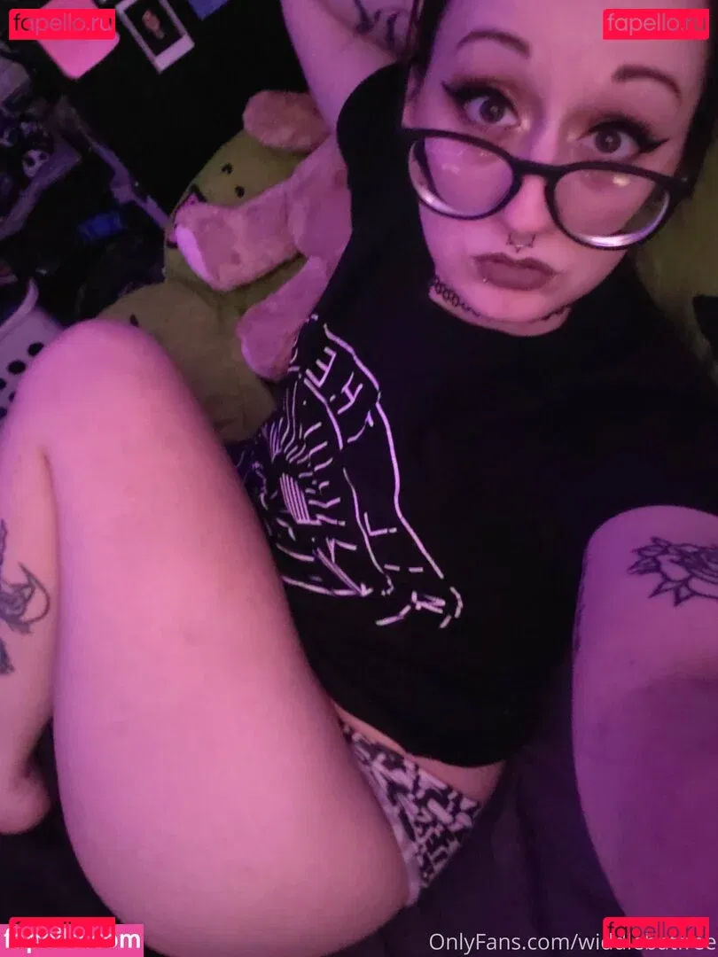 widdlebatfree Onlyfans Photo Gallery 