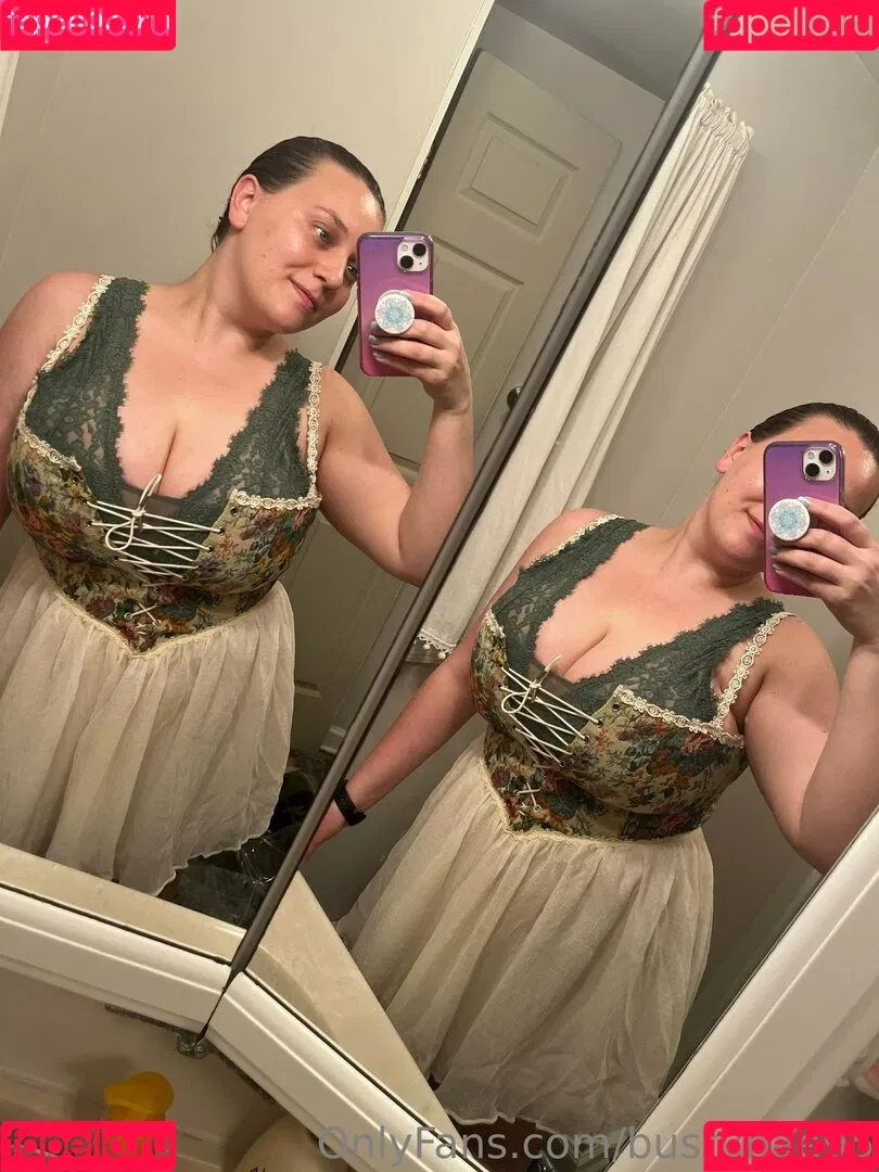 Bustybae95 Onlyfans Photo Gallery 