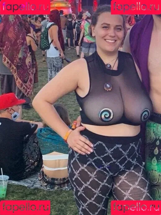 Bustybae95 Onlyfans Photo Gallery 