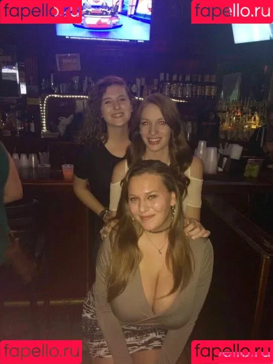 Bustybae95 Onlyfans Photo Gallery 