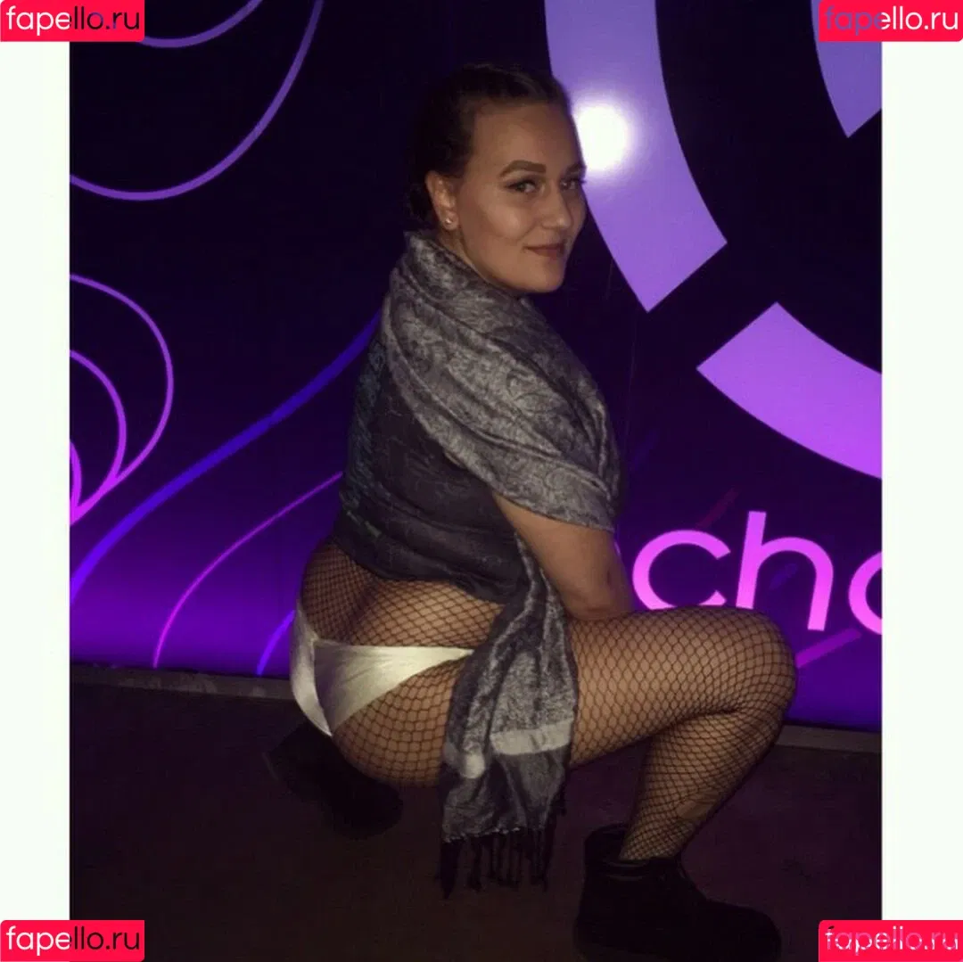 Bustybae95 Onlyfans Photo Gallery 