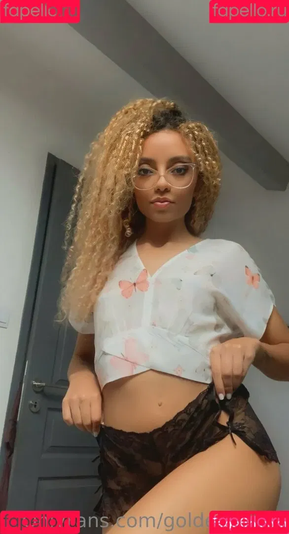 goldencurls3 Onlyfans Photo Gallery 