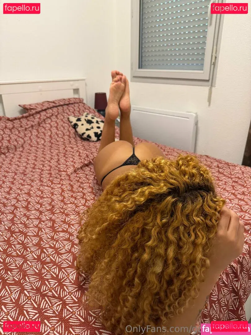 goldencurls3 Onlyfans Photo Gallery 