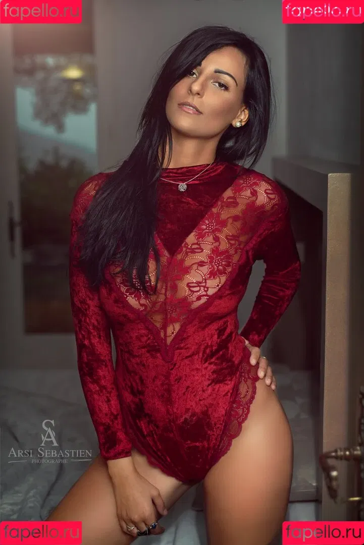 Solene_sun Onlyfans Photo Gallery 