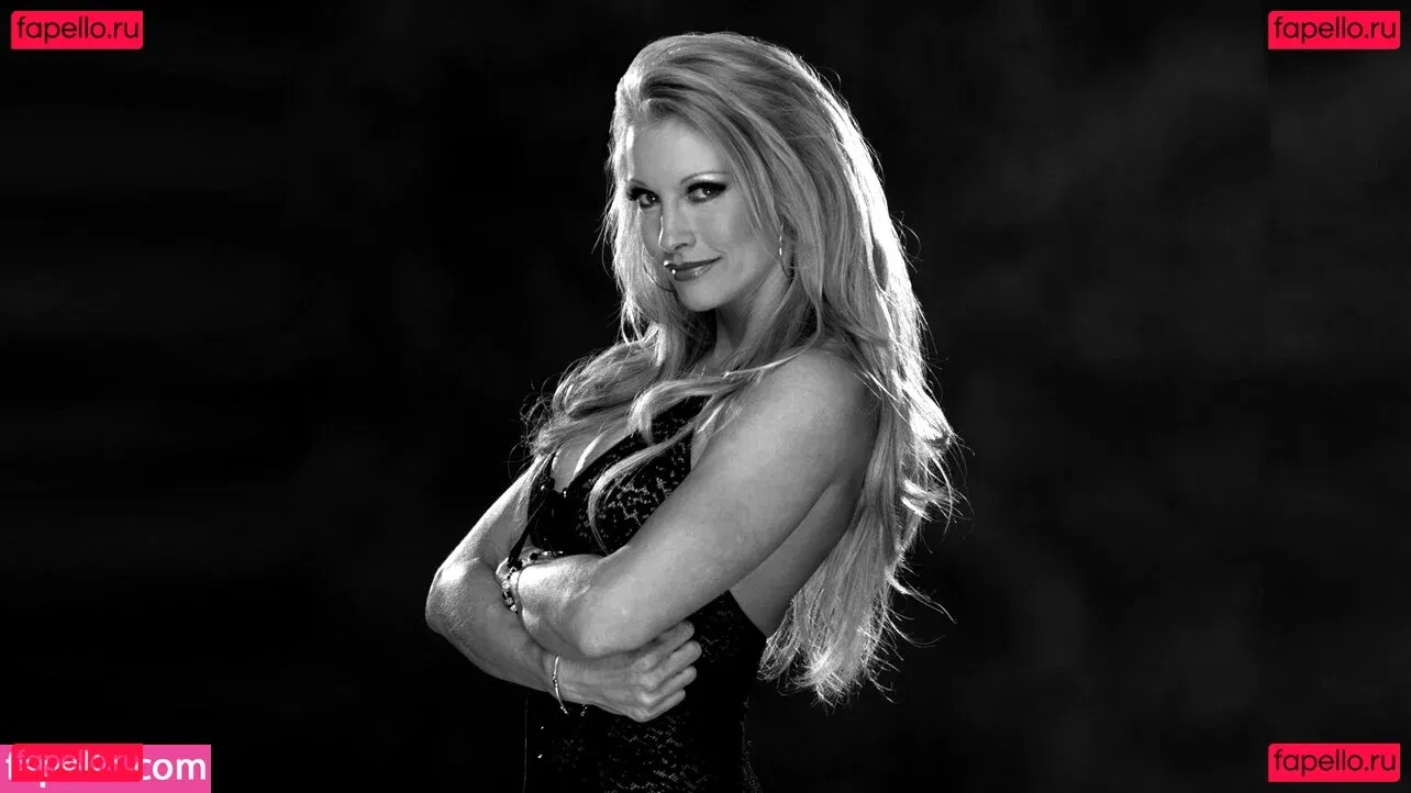 Rena Lesnar Onlyfans Photo Gallery 