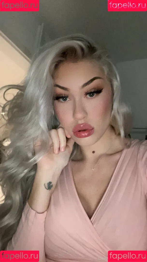 luisakrpp Onlyfans Photo Gallery 