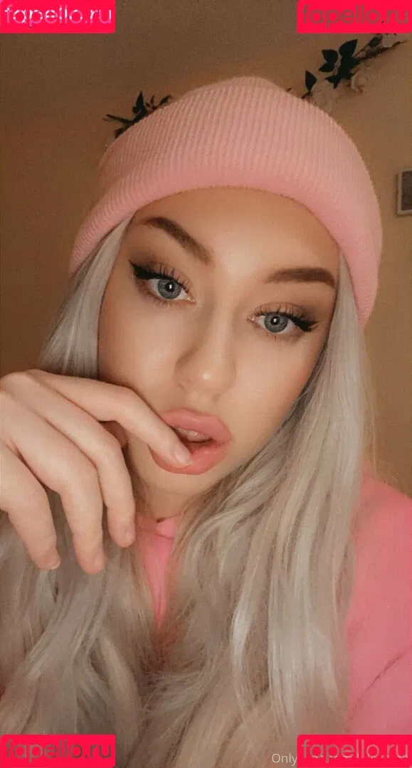 luisakrpp Onlyfans Photo Gallery 