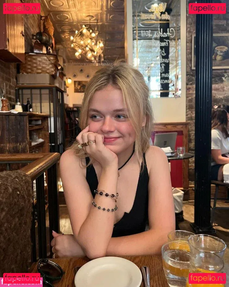 Kylie Rogers Onlyfans Photo Gallery 