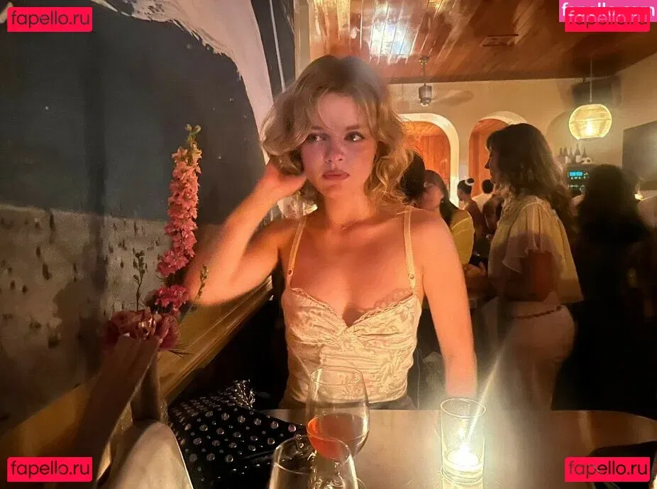 Kylie Rogers Onlyfans Photo Gallery 