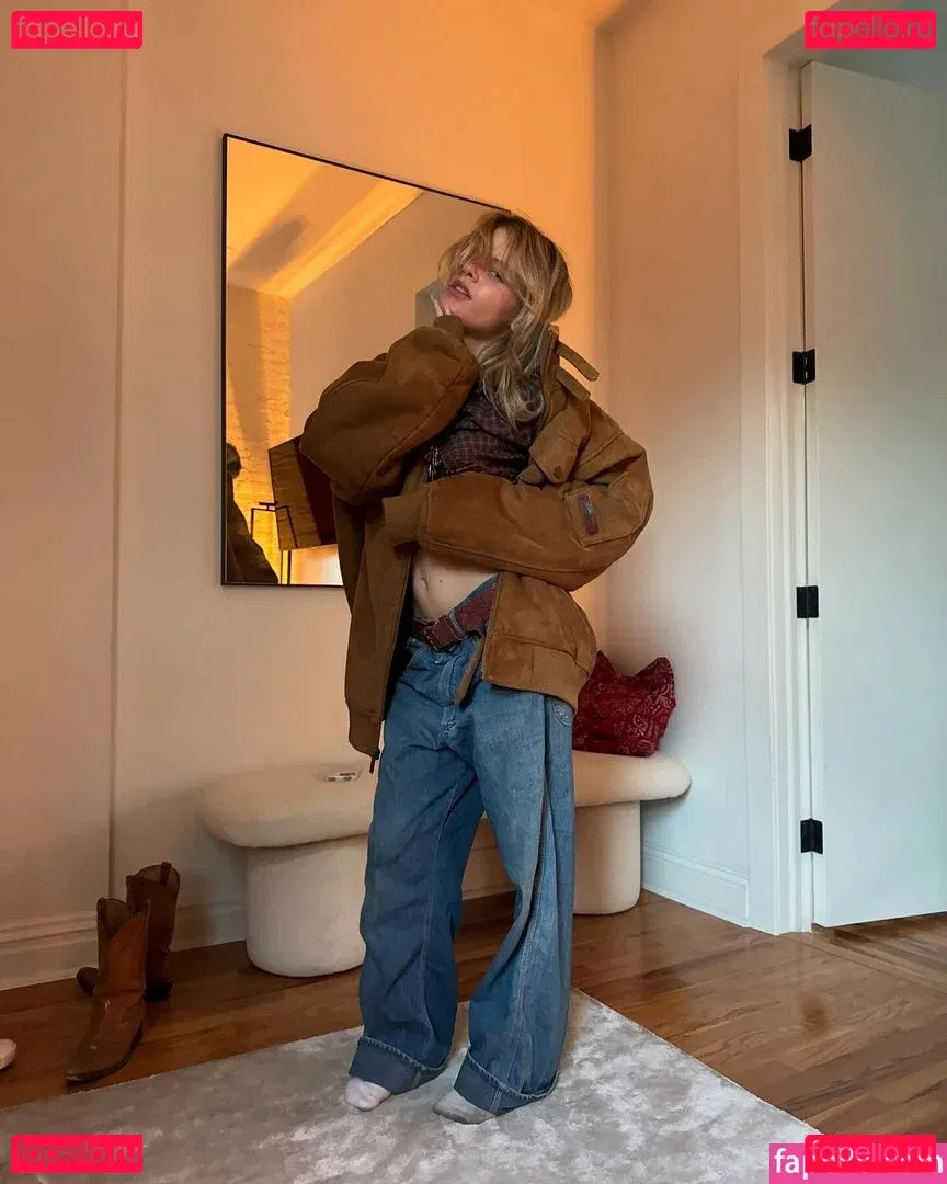 Kylie Rogers Onlyfans Photo Gallery 