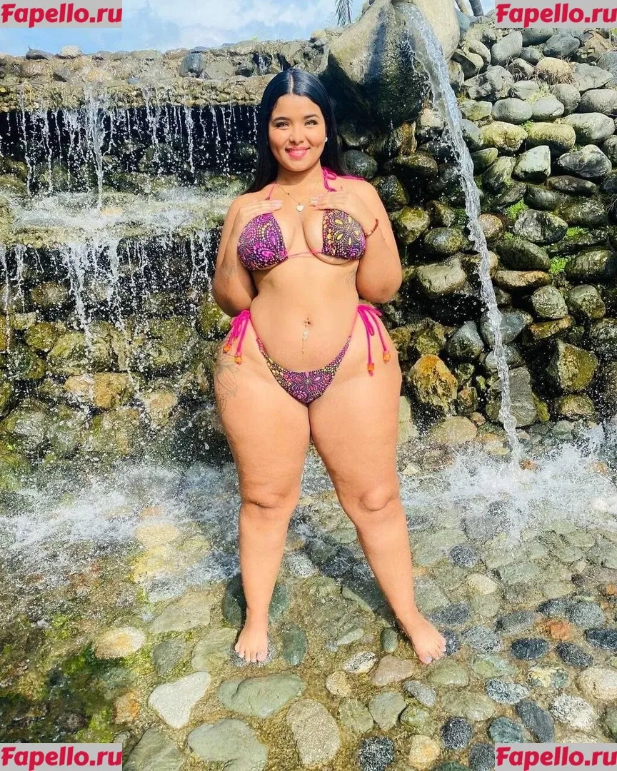 angiecoss18 Onlyfans Photo Gallery 