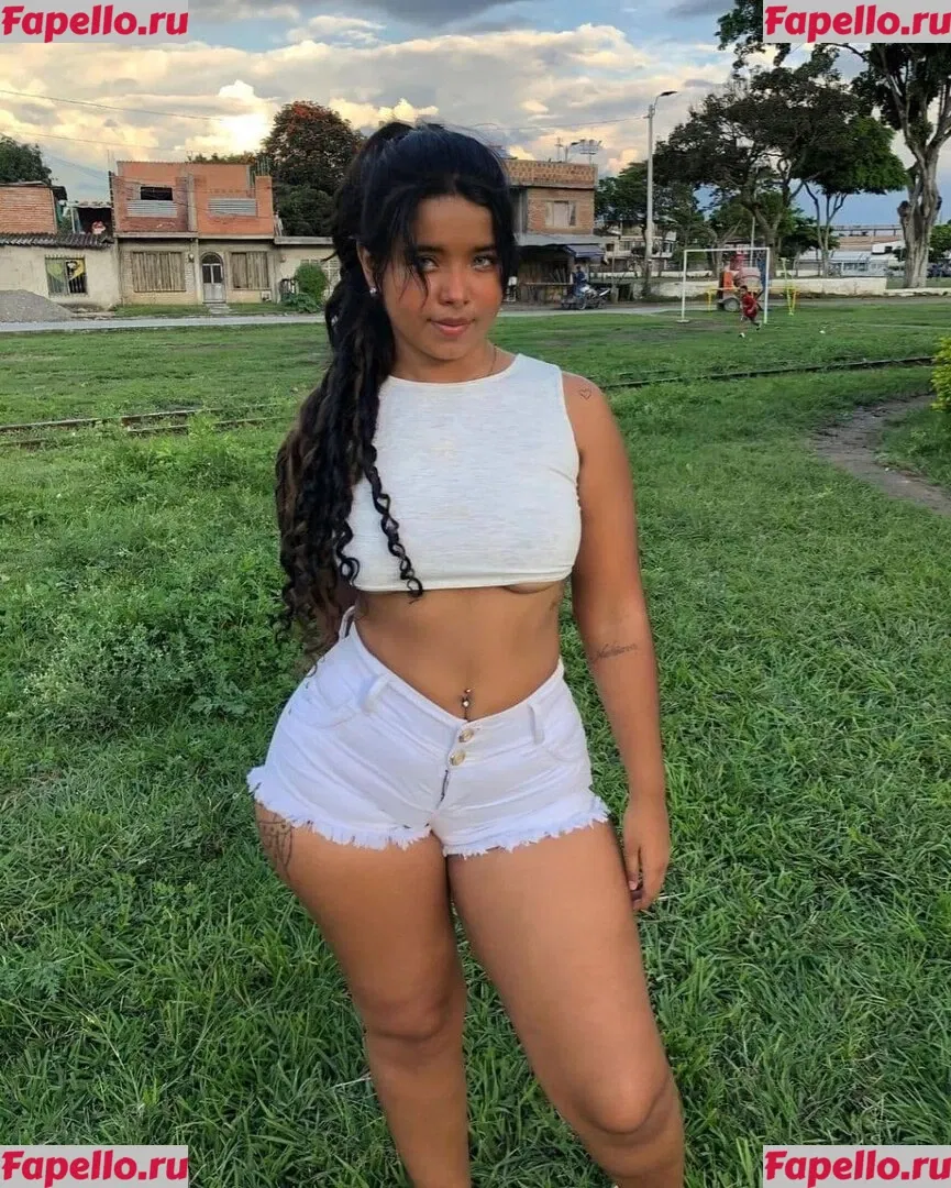 angiecoss18 Onlyfans Photo Gallery 