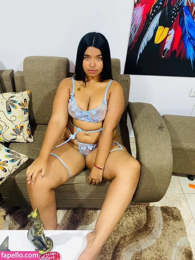 angiecoss18 Onlyfans Photo Gallery 