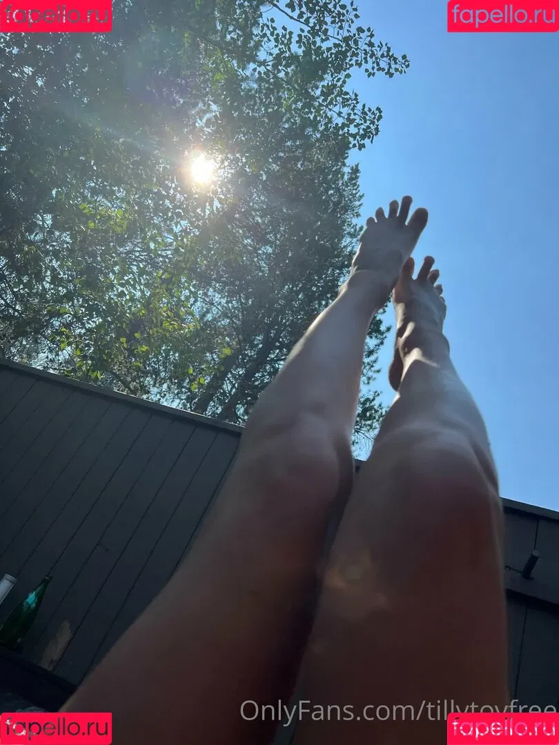 tillytoyfree Onlyfans Photo Gallery 