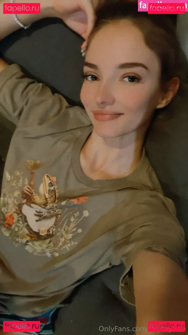 tillytoyfree Onlyfans Photo Gallery 