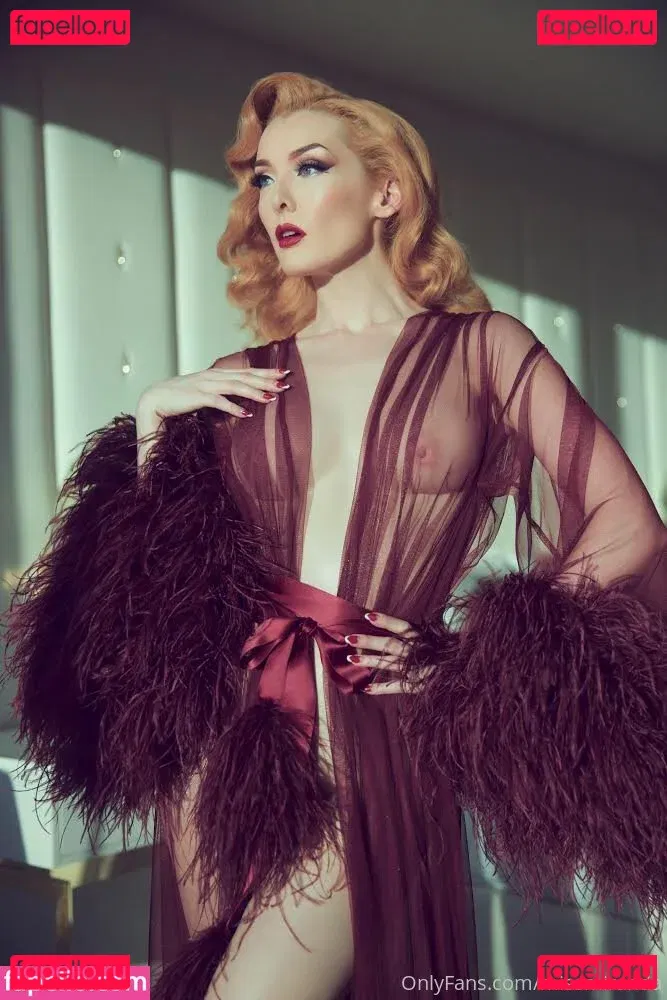 Miss Miranda Onlyfans Photo Gallery 