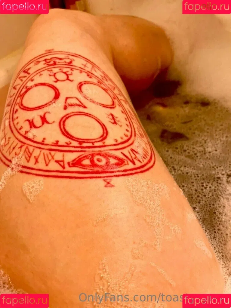 toastysyren Onlyfans Photo Gallery 