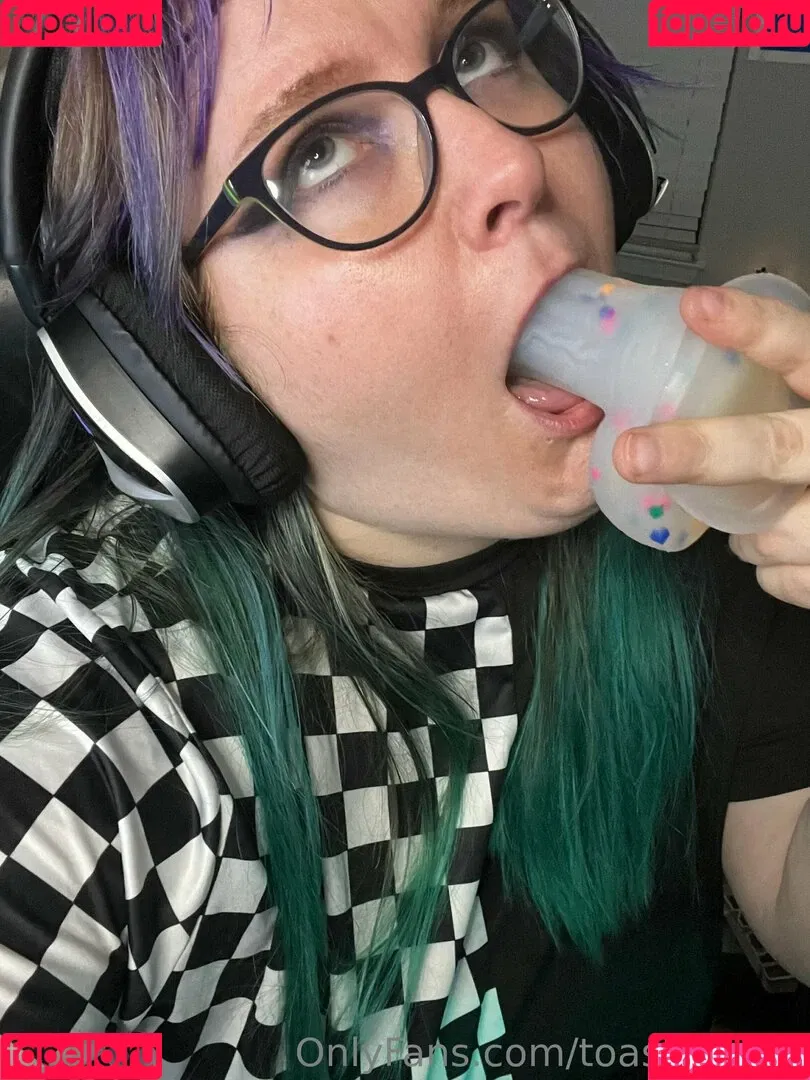 toastysyren Onlyfans Photo Gallery 