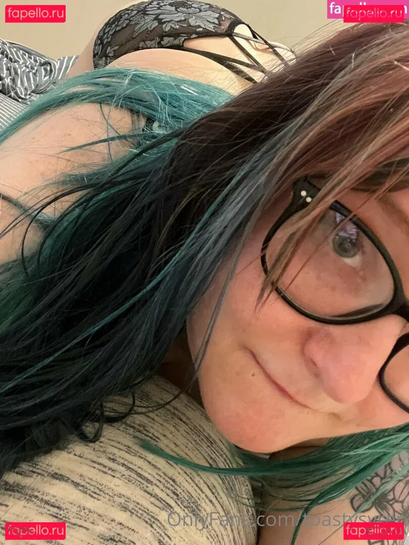 toastysyren Onlyfans Photo Gallery 