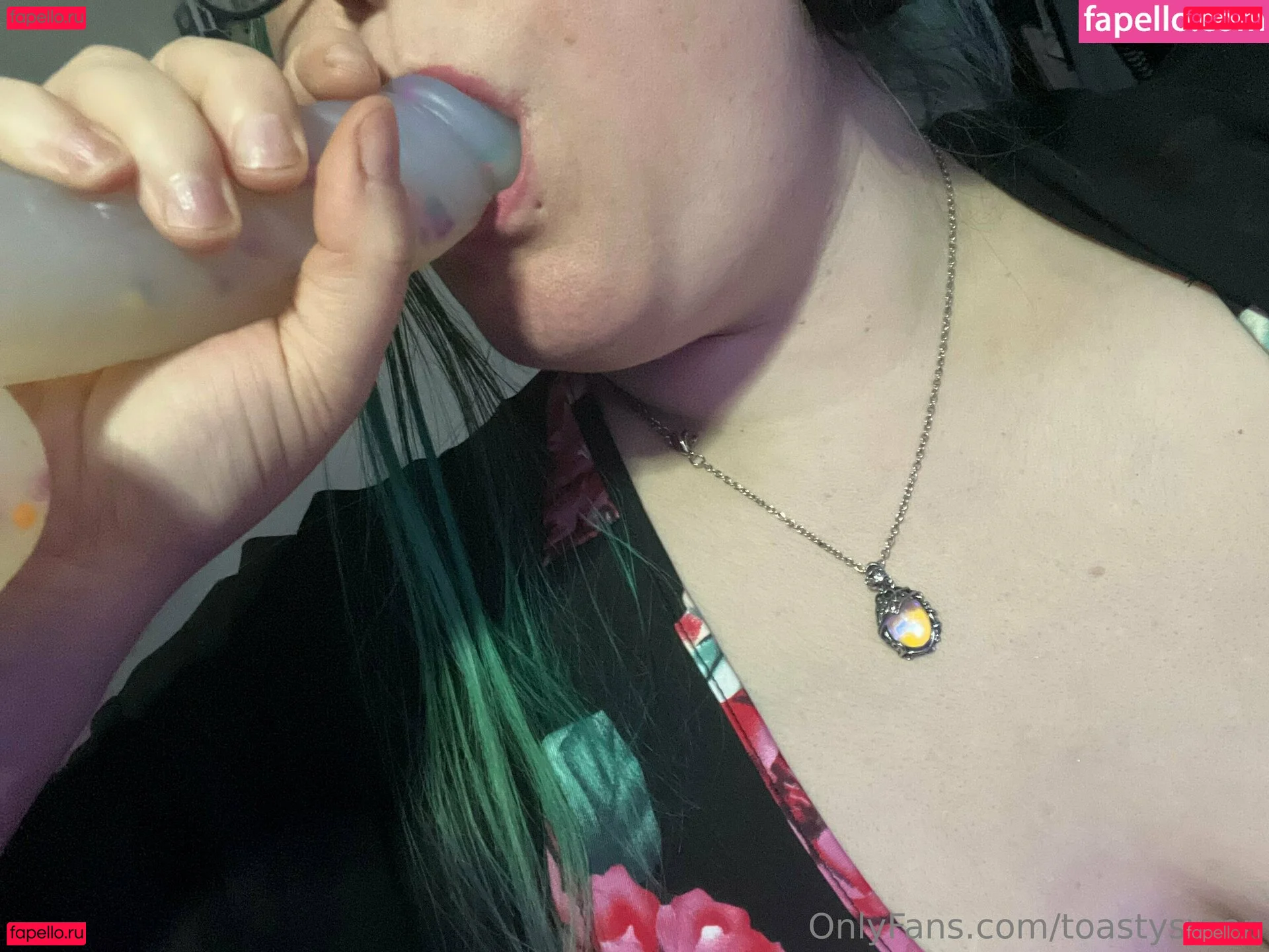 toastysyren Onlyfans Photo Gallery 