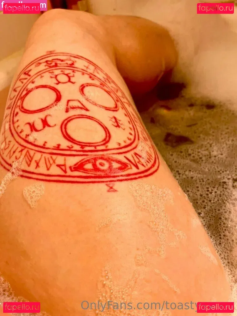 toastysyren Onlyfans Photo Gallery 