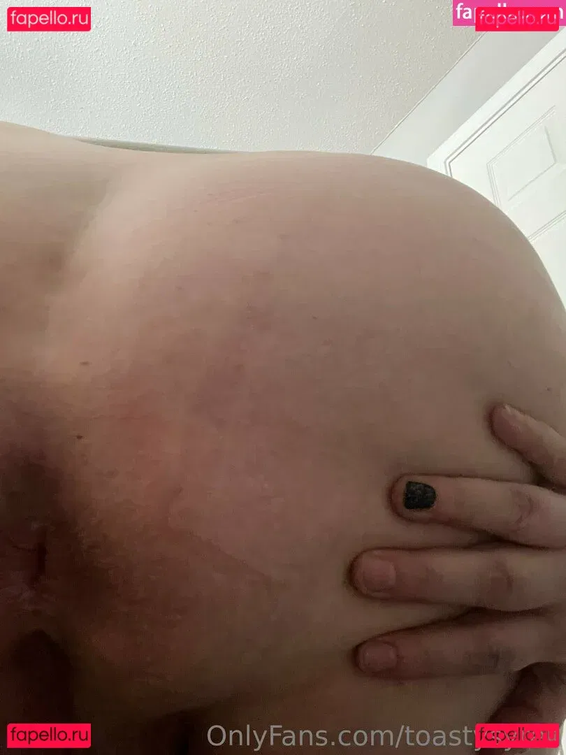 toastysyren Onlyfans Photo Gallery 