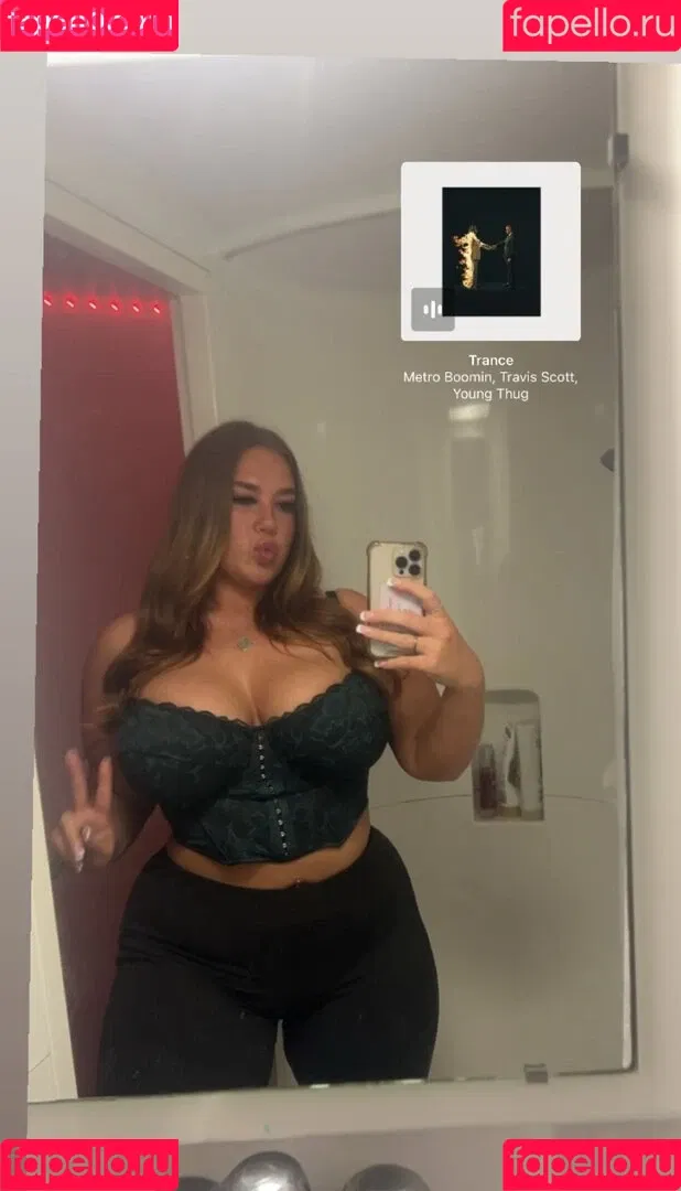 ellierobsxx Onlyfans Photo Gallery 