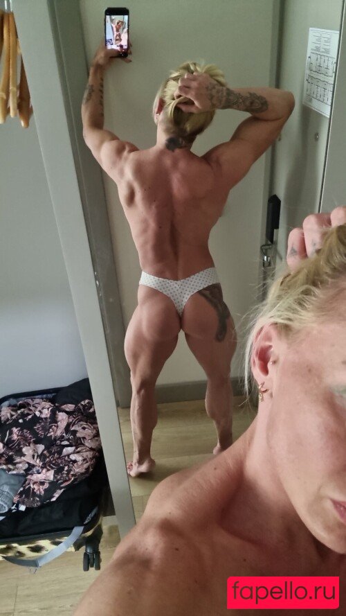 Marina Putziger Nude Onlyfans Photo 8