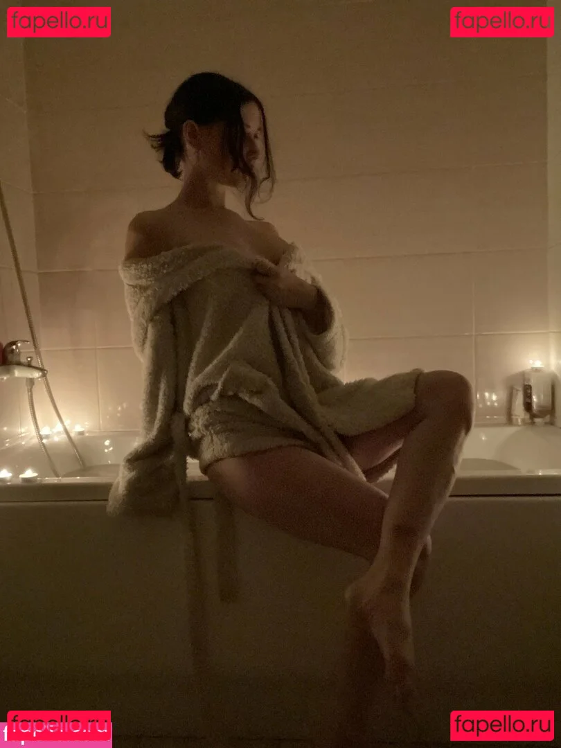 NatsumiPon Onlyfans Photo Gallery 