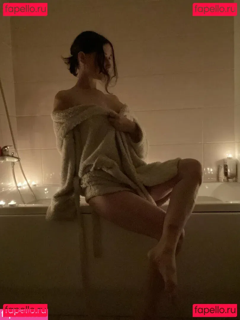 NatsumiPon Onlyfans Photo Gallery 