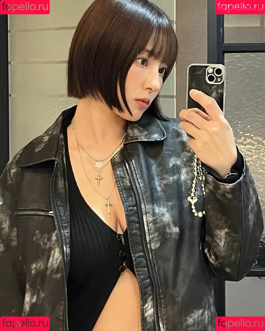 Jeon Jisu Onlyfans Photo Gallery 