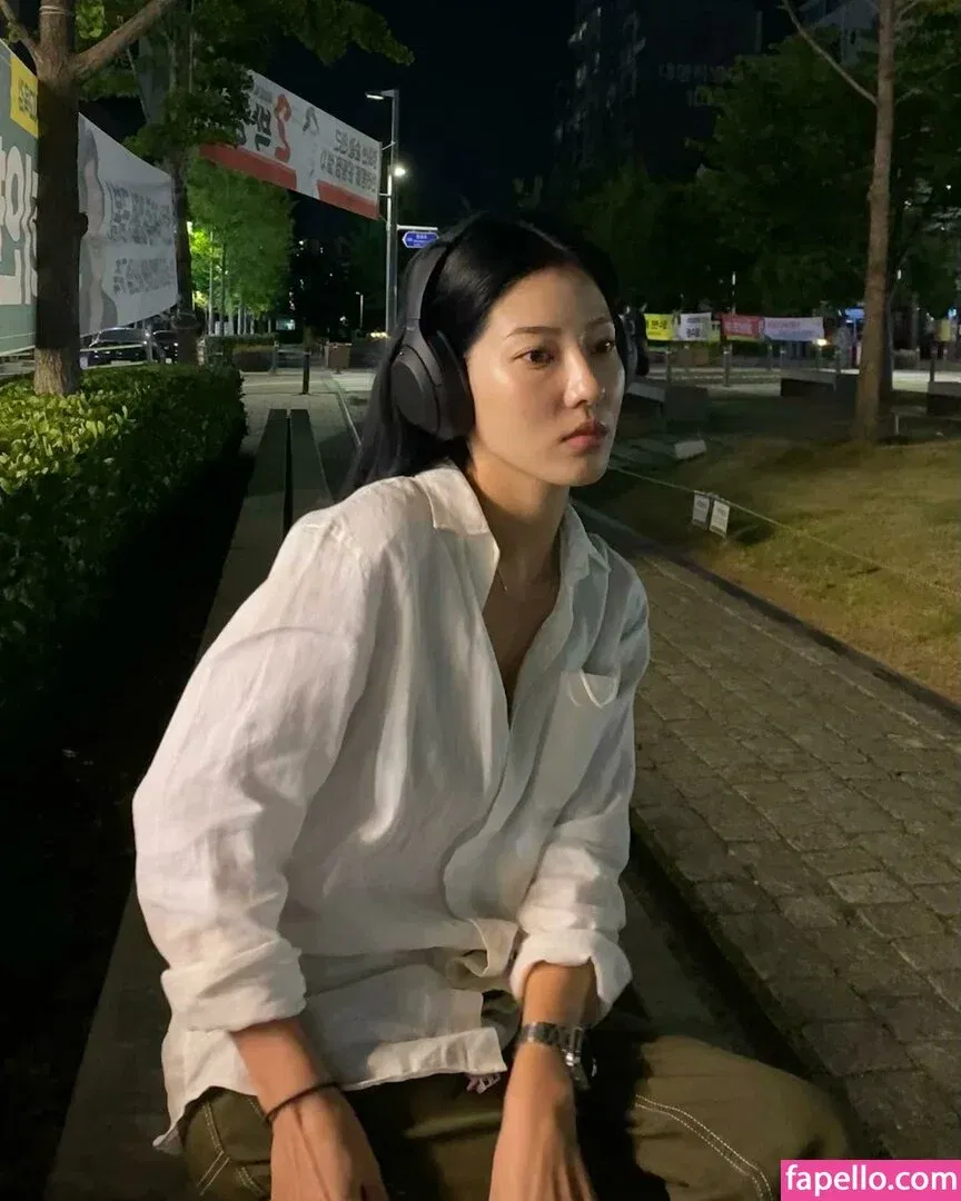 Jeon Jisu Onlyfans Photo Gallery 