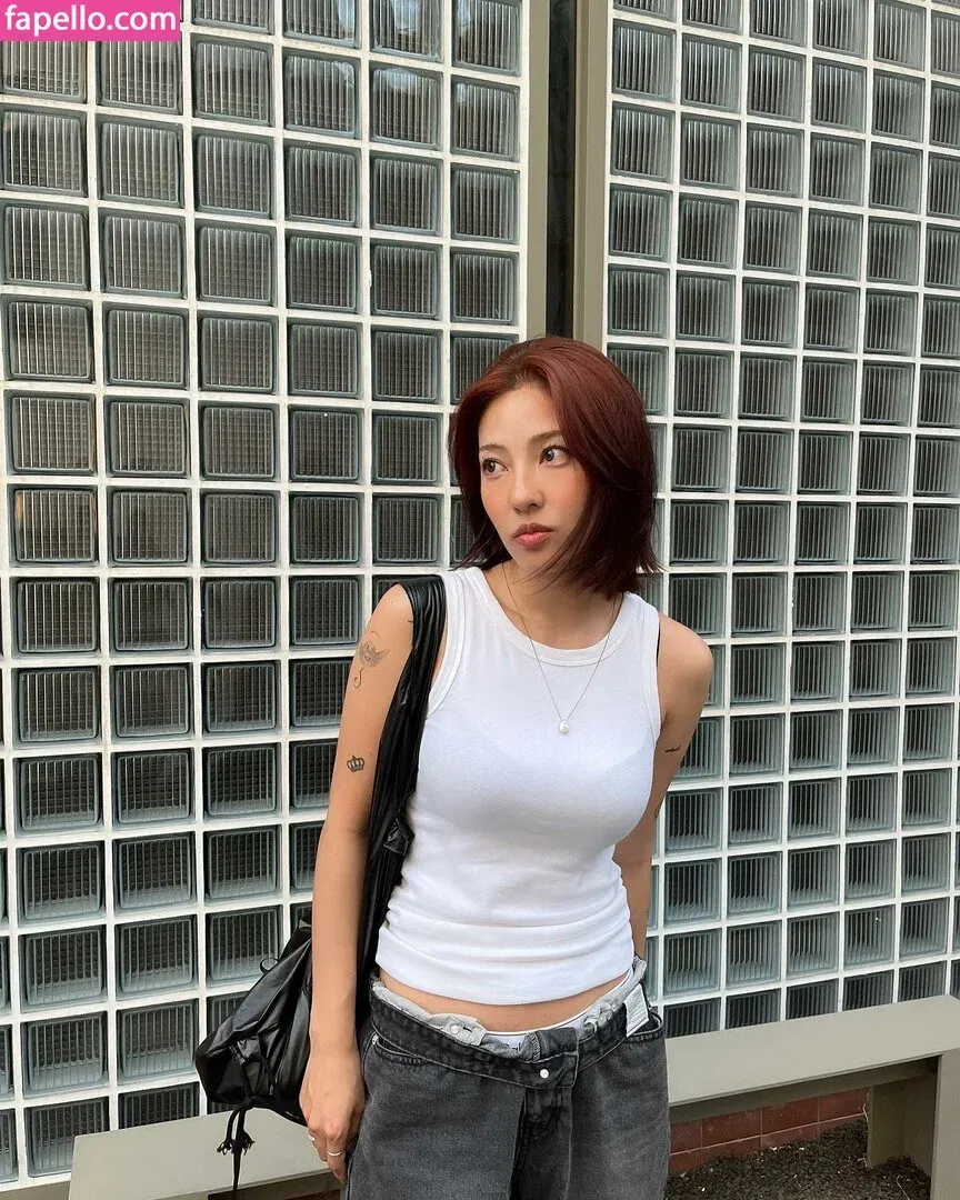 Jeon Jisu Onlyfans Photo Gallery 