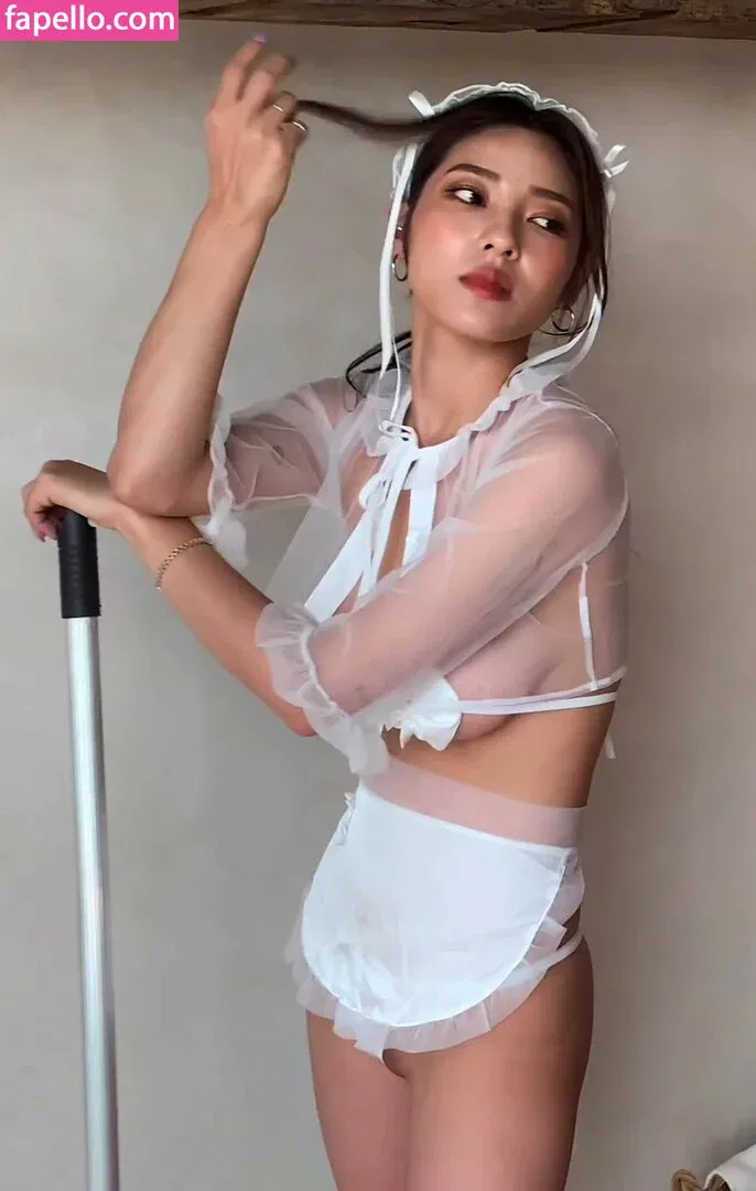 Jeon Jisu Onlyfans Photo Gallery 