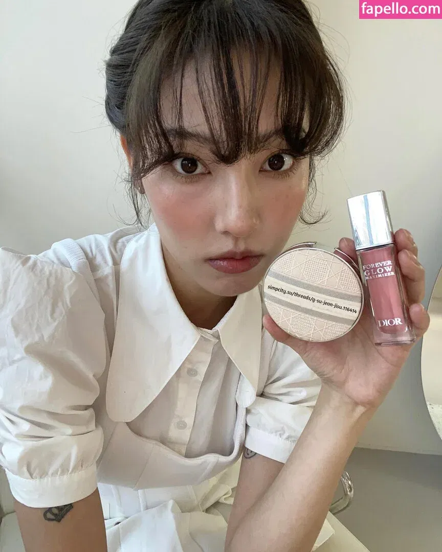 Jeon Jisu Onlyfans Photo Gallery 